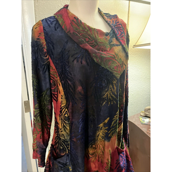 NWOT Medium Women’s Cowl neck Velvet Feathers Fall Colors Blouse By Kamana - Picture 4 of 11